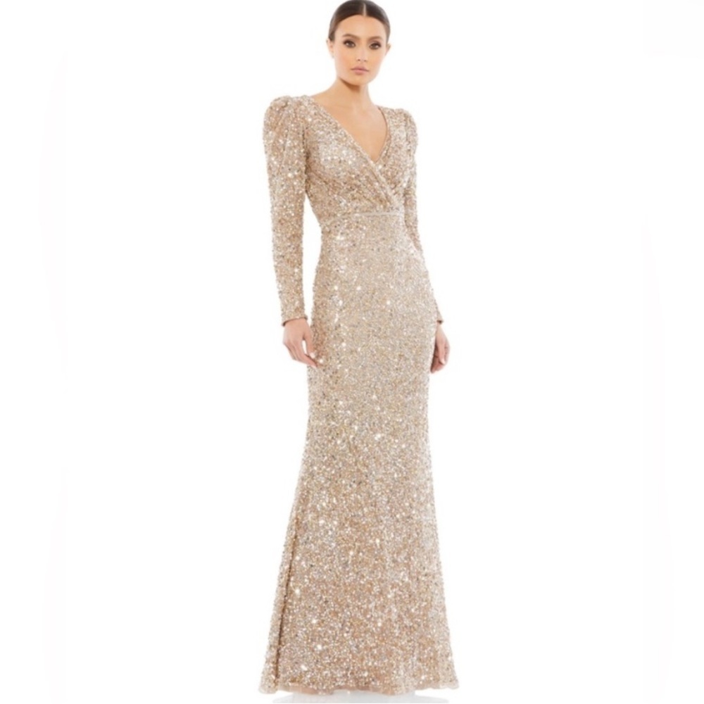 NWOT Mac Duggal Empire Sequined Long Sleeve Evening Gown Gold Size 4